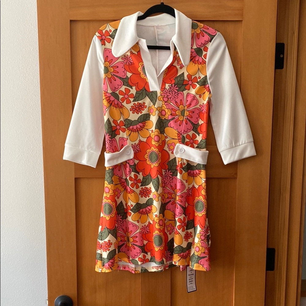 Floral Retro Womens Dress with White Sleeves